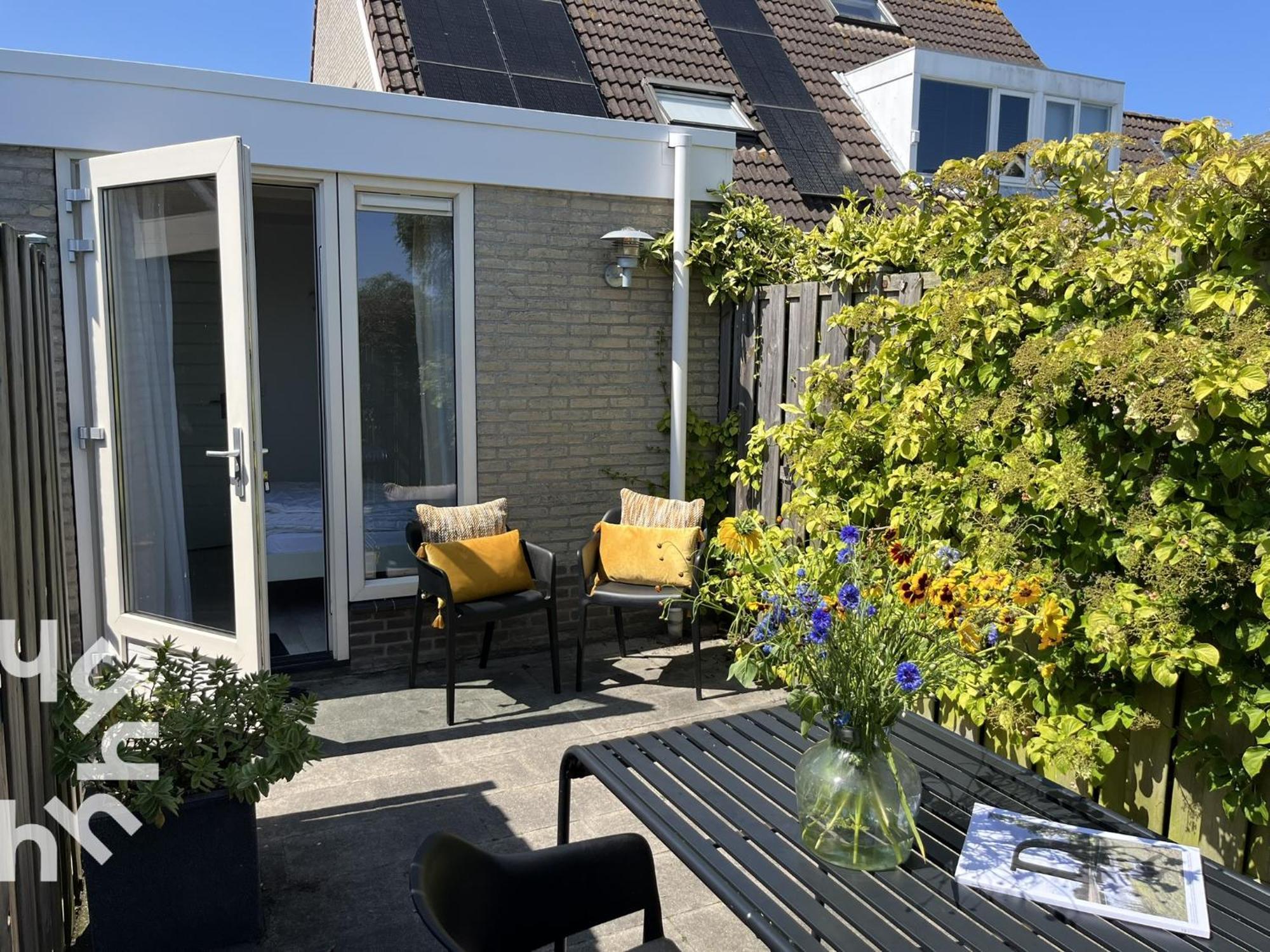 Fijne Vakantiewoning In Domburg Op Loopafstand Strand En Centrum Met Parkeerplaats Luaran gambar